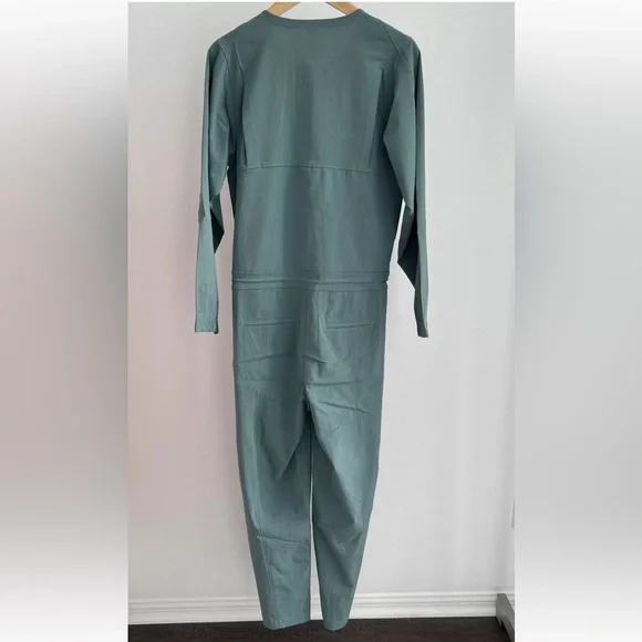 NWT Lululemon Ventlight Zippered Jumpsuit - Picture 5 of 6